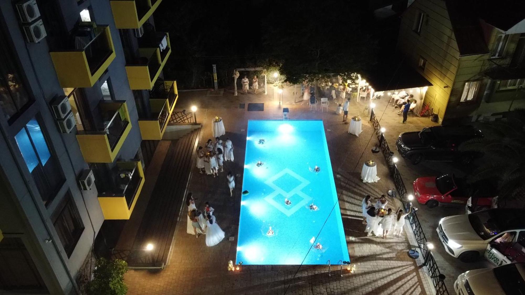 Casa Del Mar Hotel Kvariati Buitenkant foto