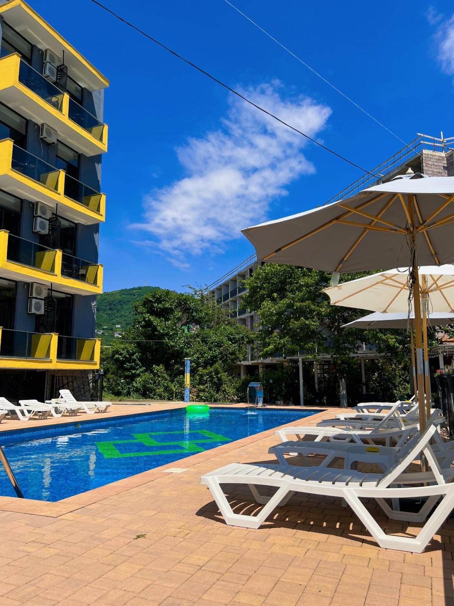 Casa Del Mar Hotel Kvariati Buitenkant foto